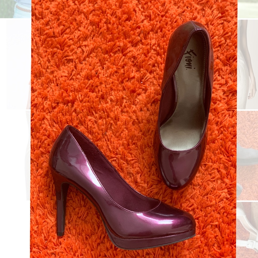 Y2K Burgundy heels